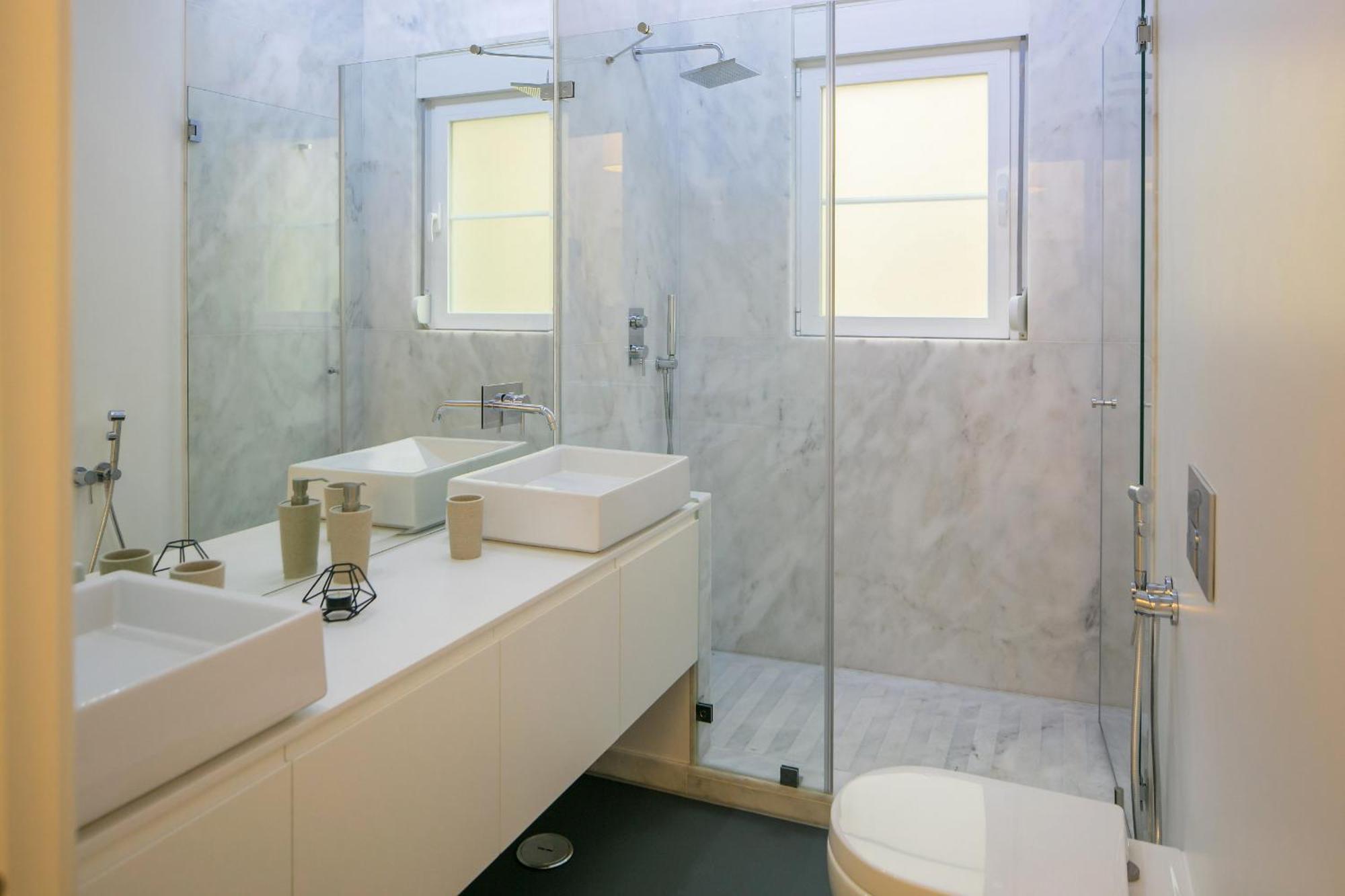 Apartamento With A Terrace In The Heart Of Lisbon, 300 *